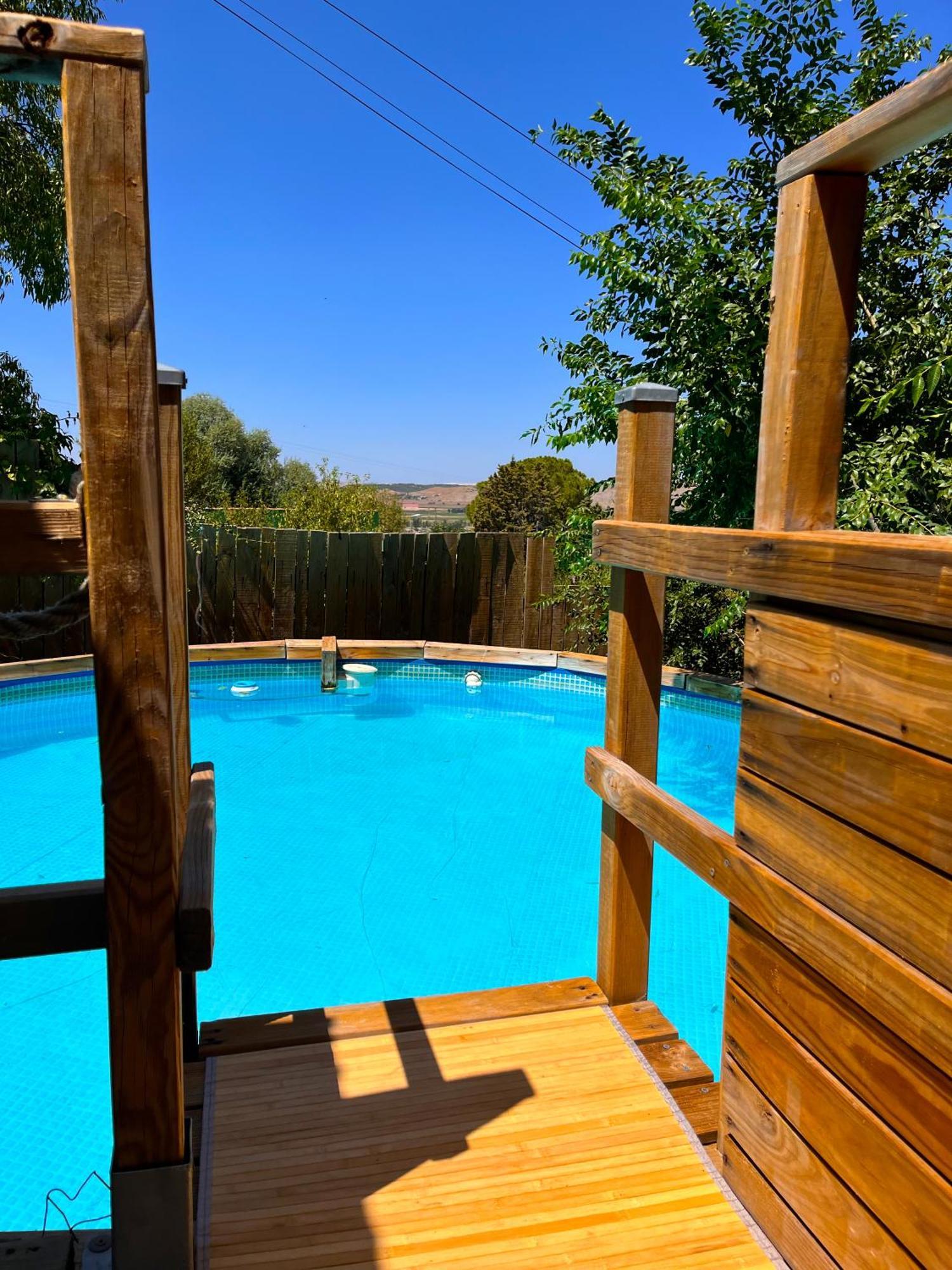 Fee4Me Cabin With Pool And Garden ซานมาร์ตินเดลาเวกา ภายนอก รูปภาพ